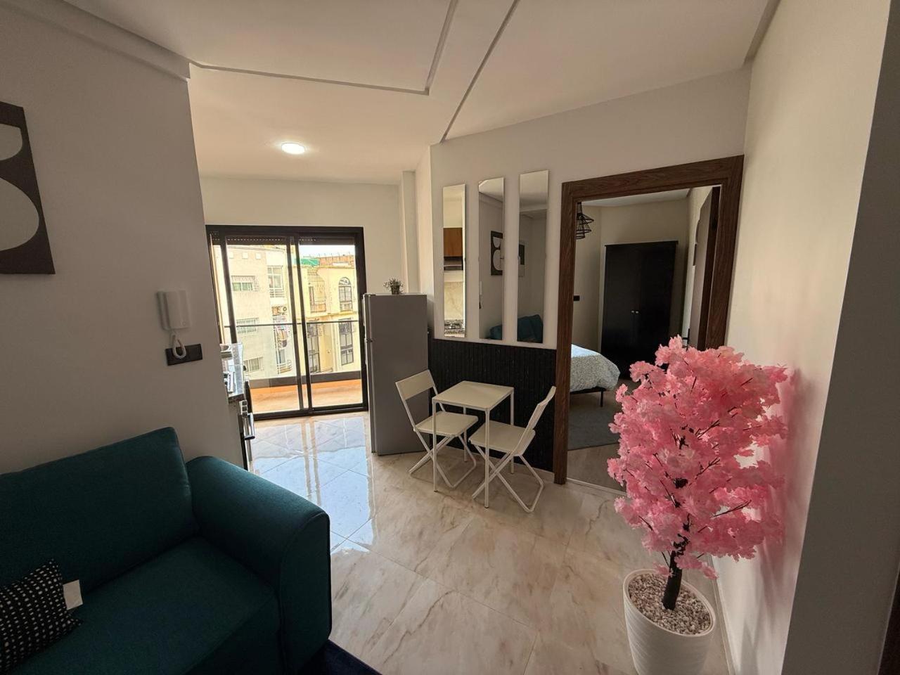Apartment Elegance & Comfort *